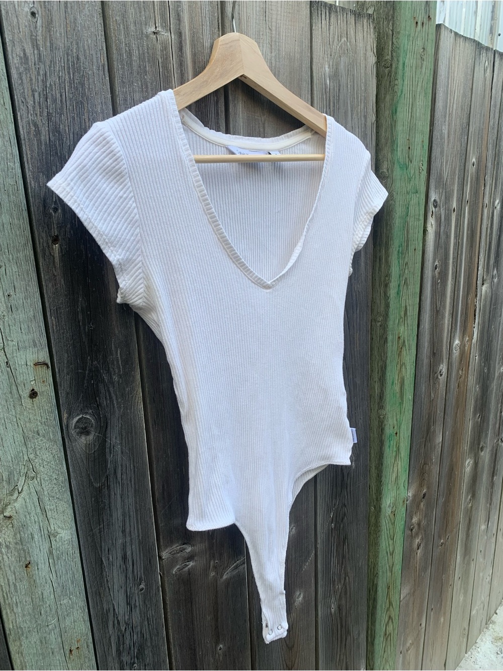 Calvin Klein Jeans White Ribbed Short Sleeve Bodysuit Size M